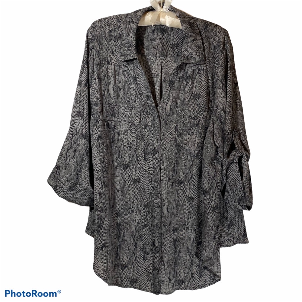 Torrid Shirt. Size 2X